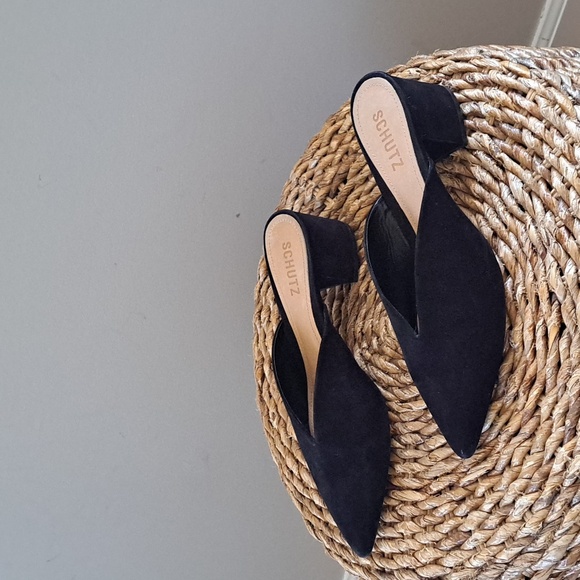 SCHUTZ Womens Dauani Black Suede Pointed Toe Mule 2.5" Heels S-8.5‎ - Picture 2 of 8